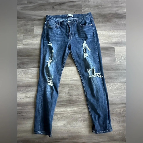 Altar’d State Straight Leg Distress Jeans Size 29 - Picture 1 of 3